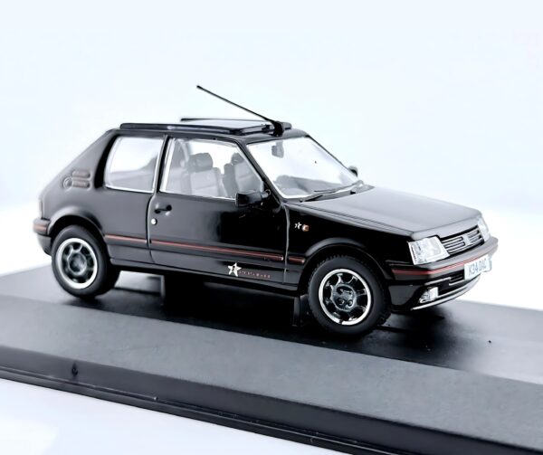 Peugeot 205 GTI 1.9 – Corgi 1:43 - Image 2