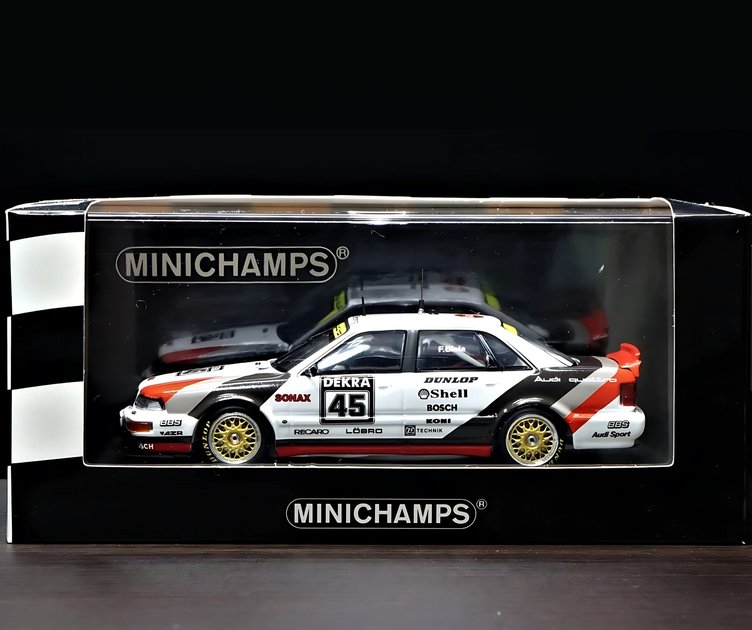 Audi V8 DTM – F. Biela – 1:43 - Image 3